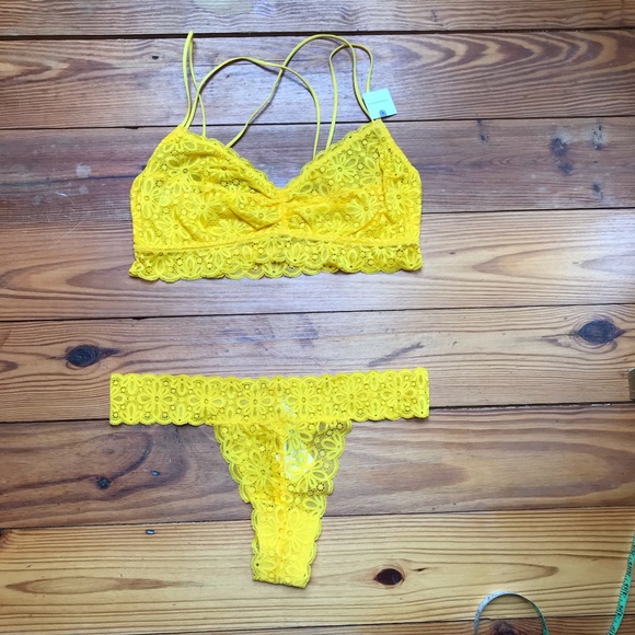 Anthropologie Other - Anthropologie Yellow Lace Daisy Print Lingerie Set, NWT, L